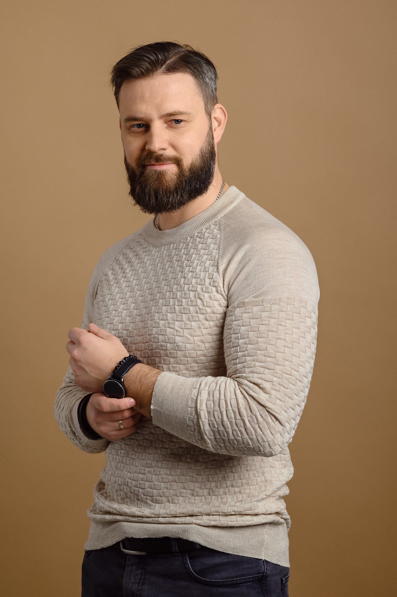 Rankų darbo vyriški megztiniai